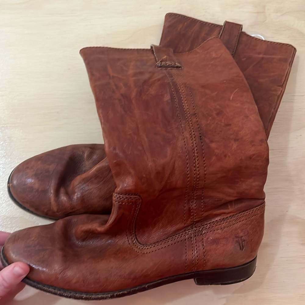 Frye boots brown leather!